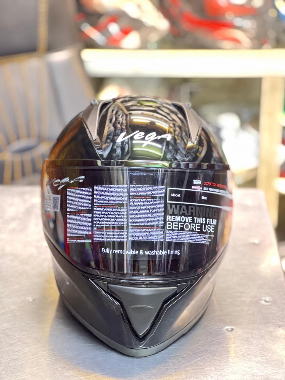 Vega Bolt Glossy Black